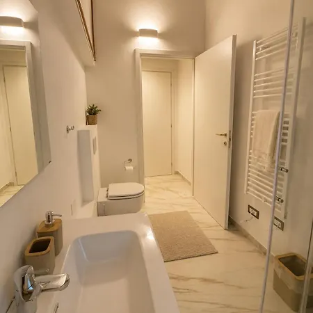 Al Castello Bed and Breakfast Βαρέζε